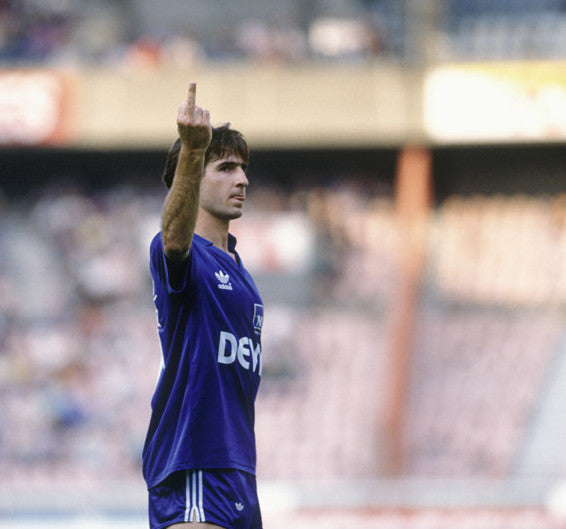 Talisman & Co. | Eric Cantona, Auxerre