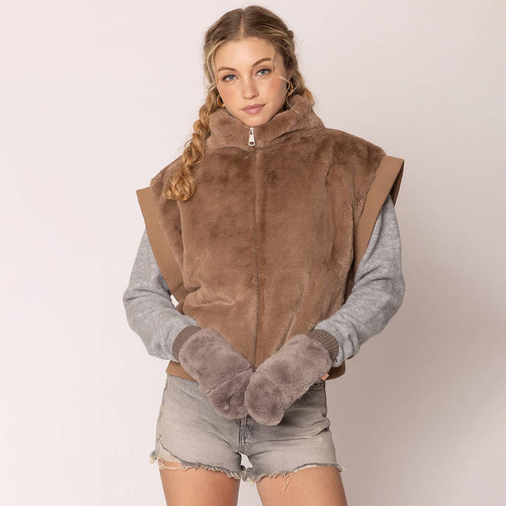 Game Day Faux Fur Mitten Gloves - Red Ivory